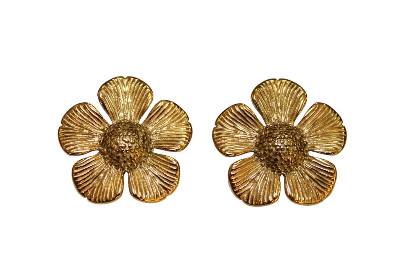 Flower studs