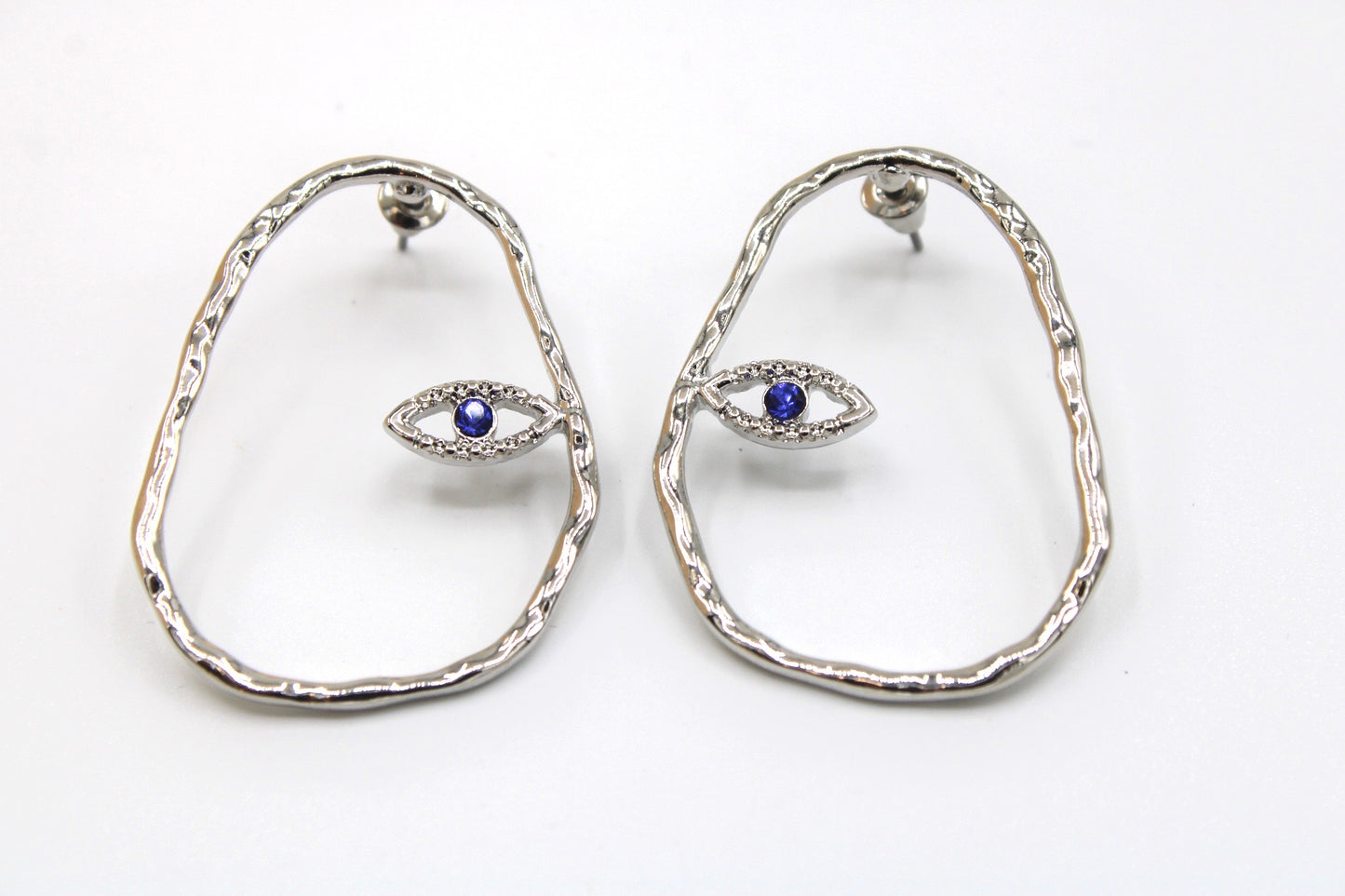 Eye to eye - Monique Fashion Accessories