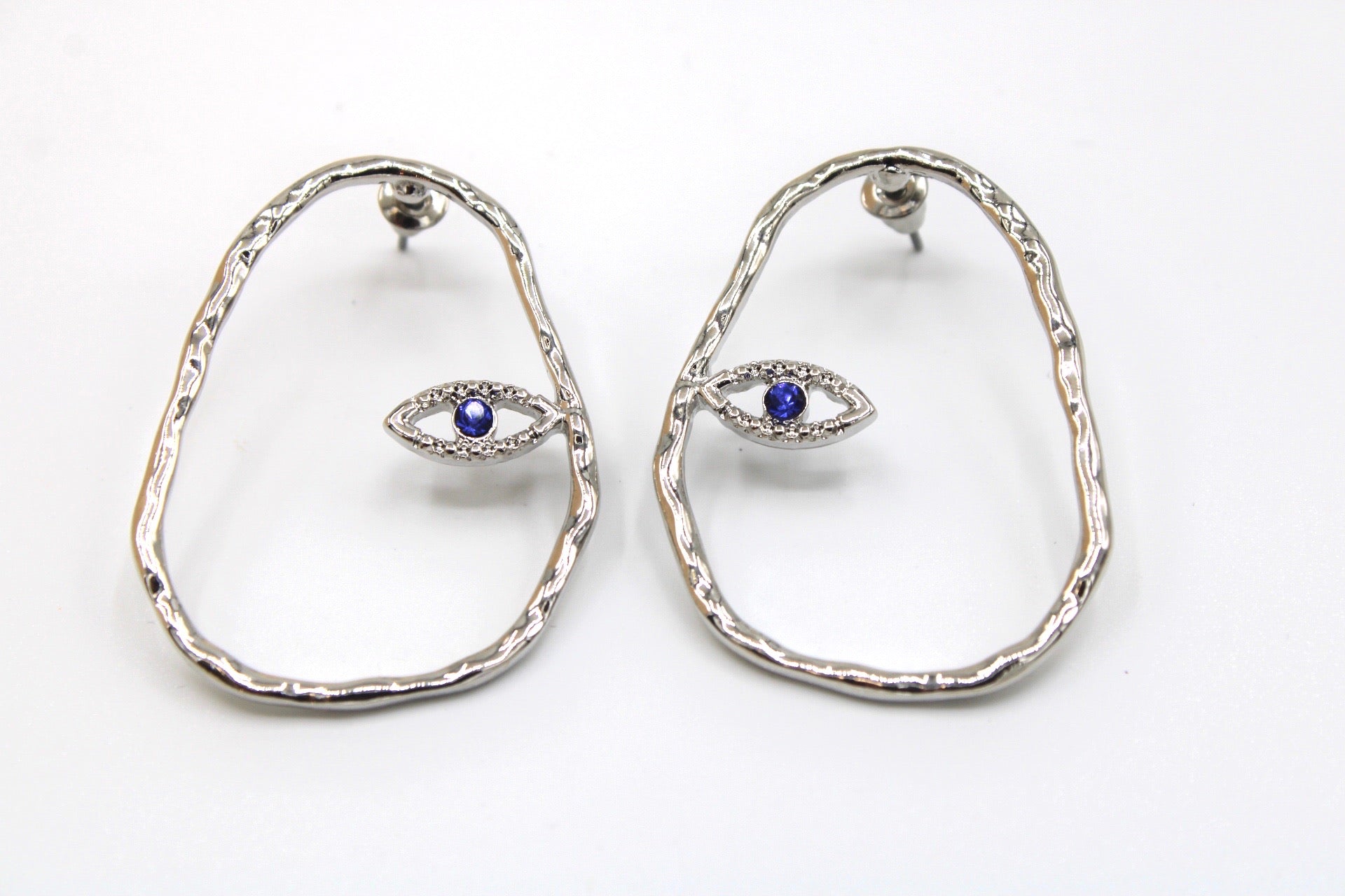 Eye to eye - Monique Fashion Accessories