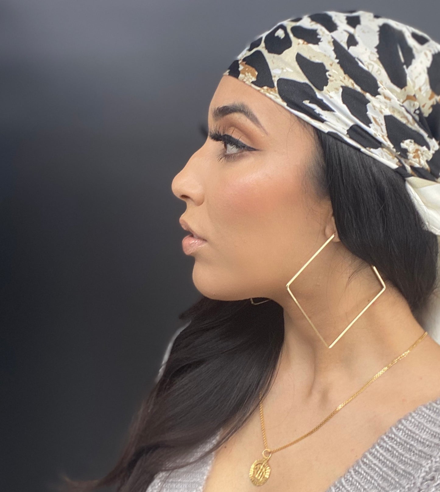 Square hoops - Monique Fashion Accessories