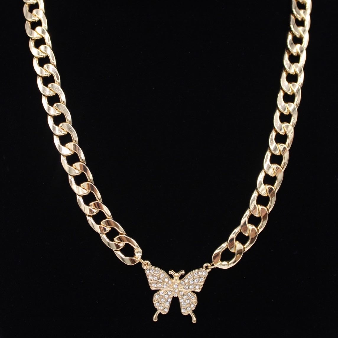 Butterfly chain - Monique Fashion Accessories
