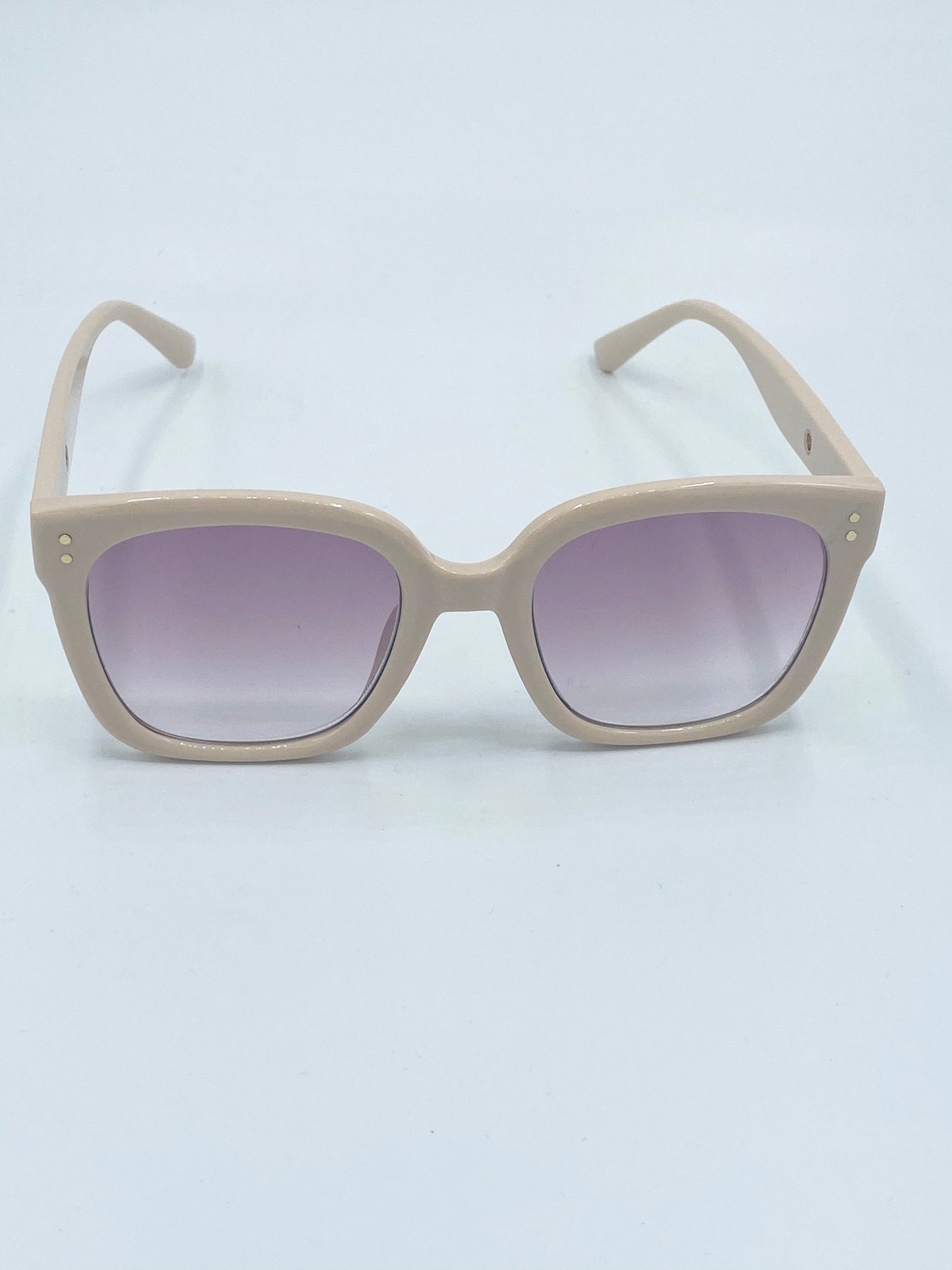 Nude sunglasses - Monique Fashion Accessories