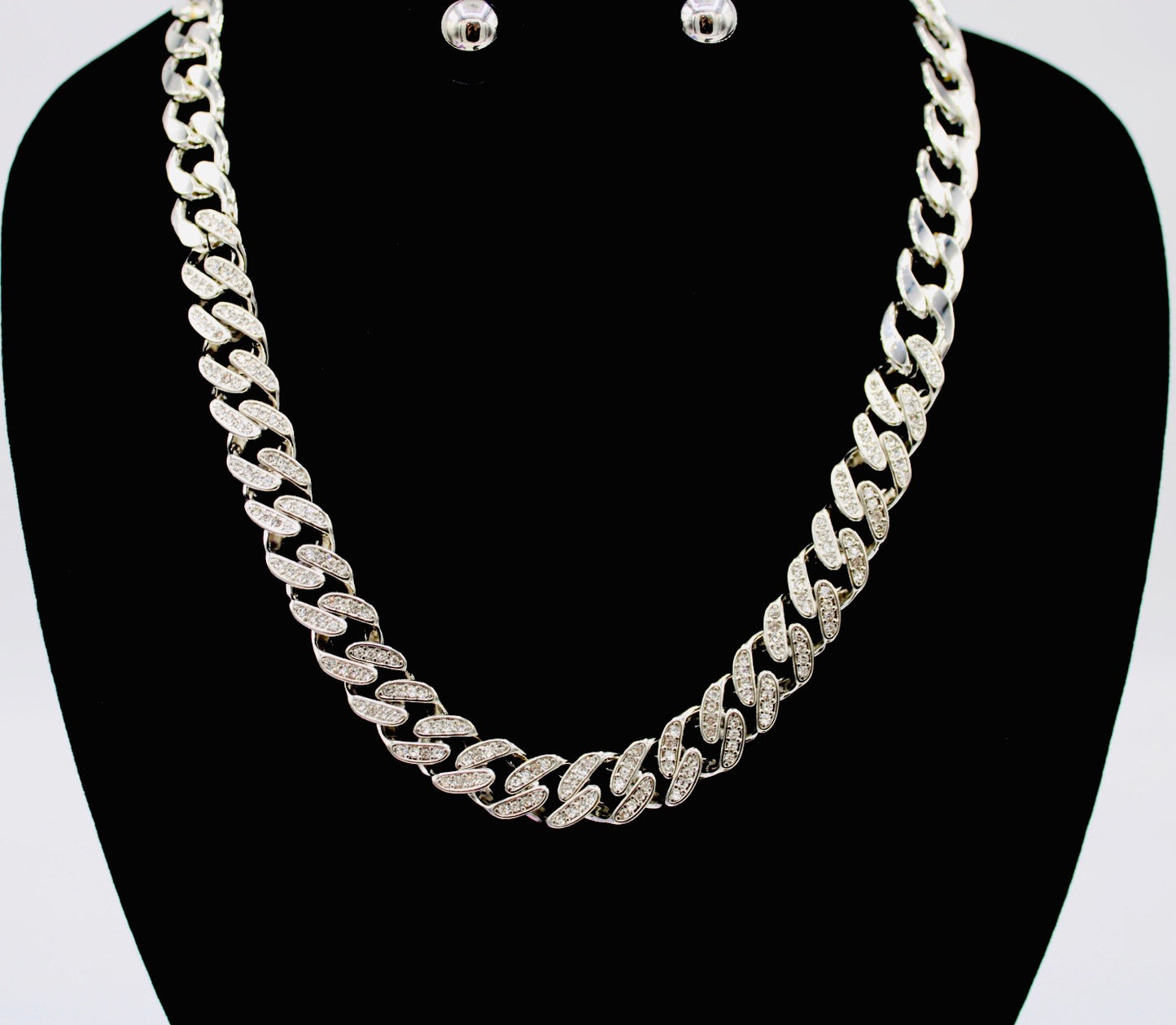 Chain Link Necklace with Stud earrings - Monique Fashion Accessories